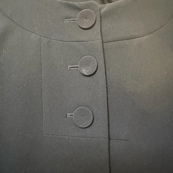 Black Crepe Swing Jacket with Bracelet Length Sleeve - Picture 2 of 4